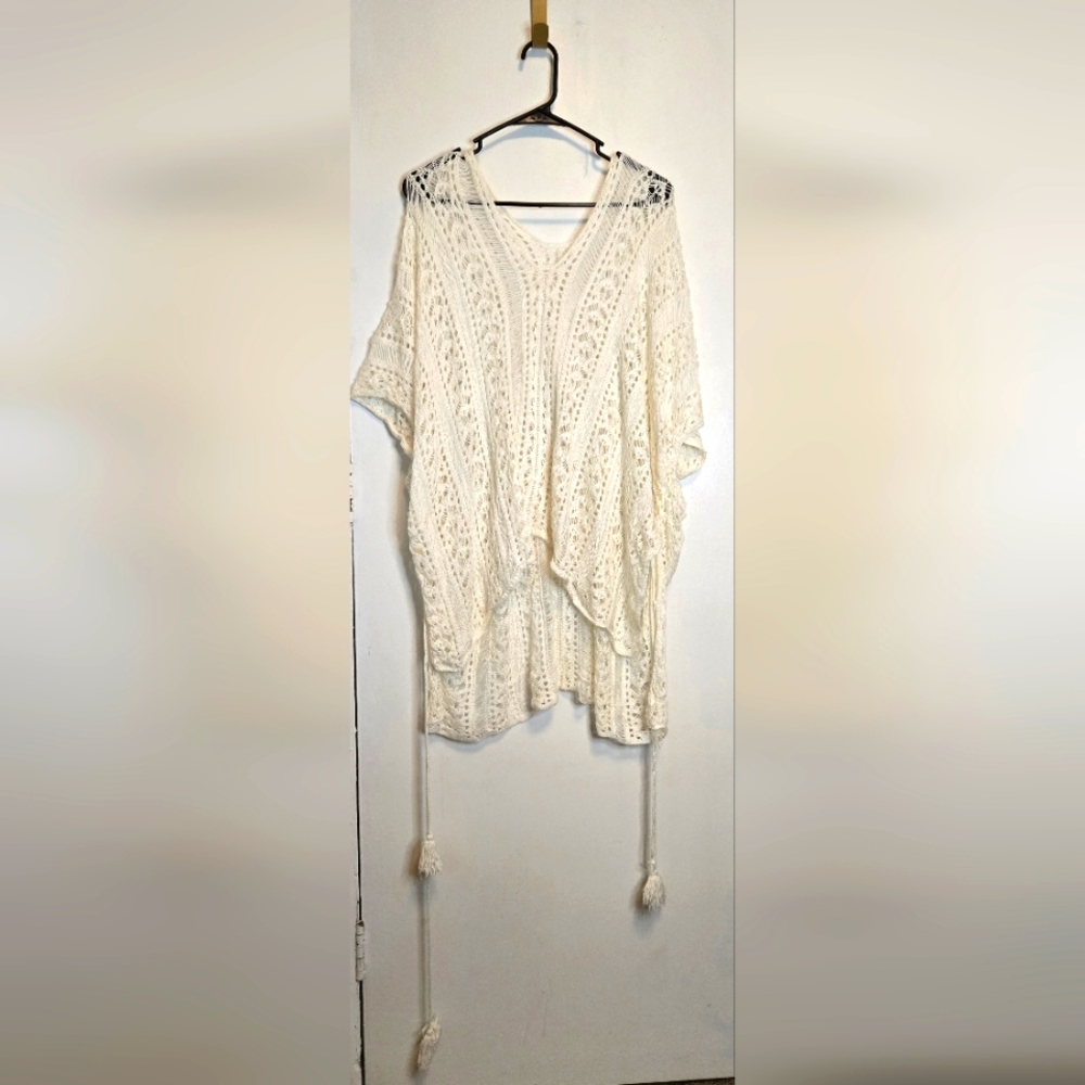 290. BOHO Cream/White Knit Women's Sweater